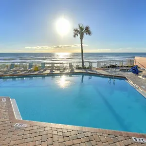 https://bahama-house.thedaytonabeachhotels.com